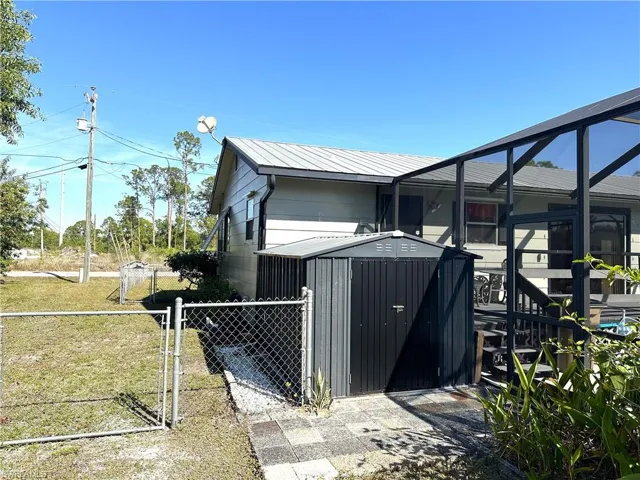 3711  1st SW ST, Lehigh Acres, FL 33976