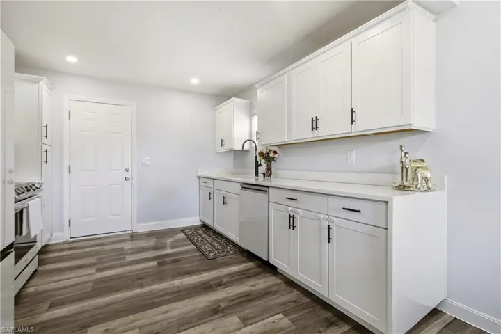 8338 Mcdaniel Dr, North Fort Myers, Florida 33917