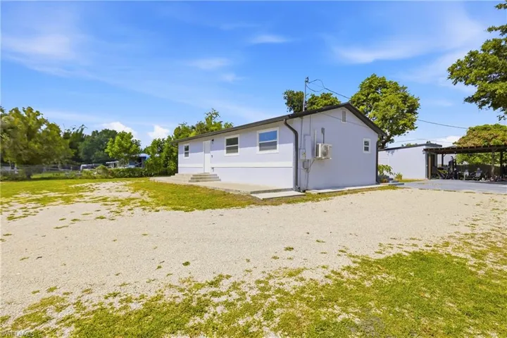 8338 Mcdaniel Dr, North Fort Myers, Florida 33917