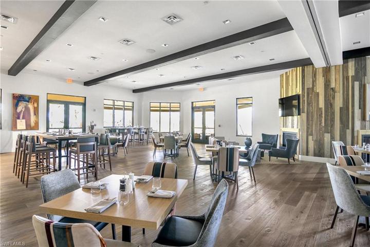 Dining Room features weekly specials, prepared by our own Executive chef.