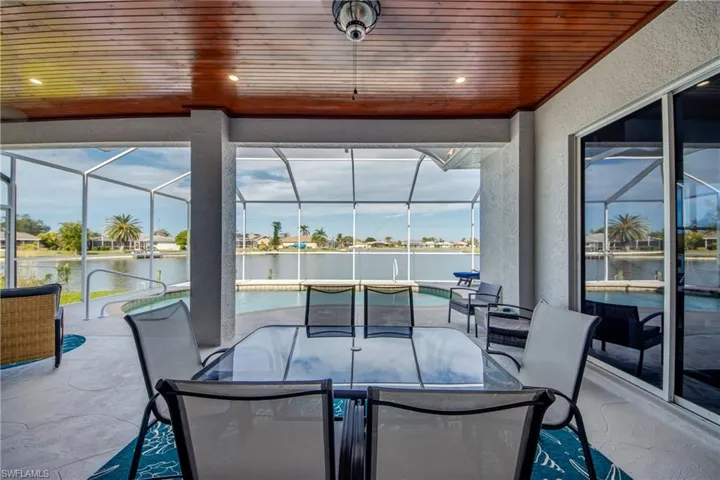Dining Table with 6 chairs in the lanai