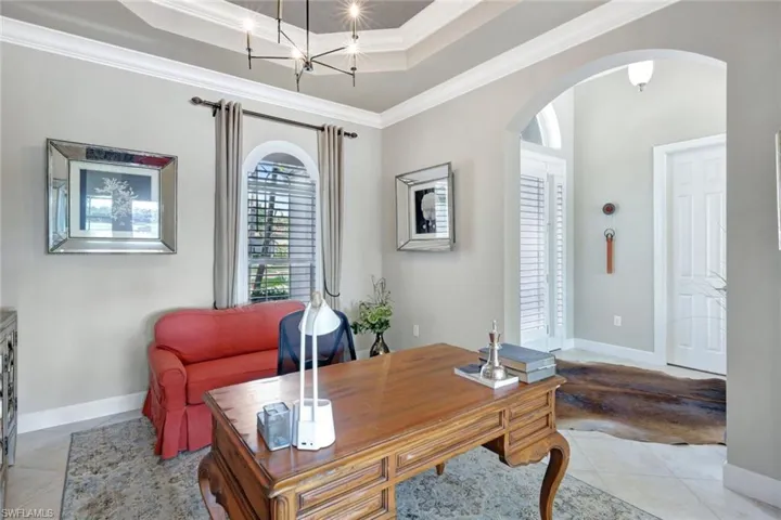 9714  Nickel Ridge  CIR, Naples, FL 34120