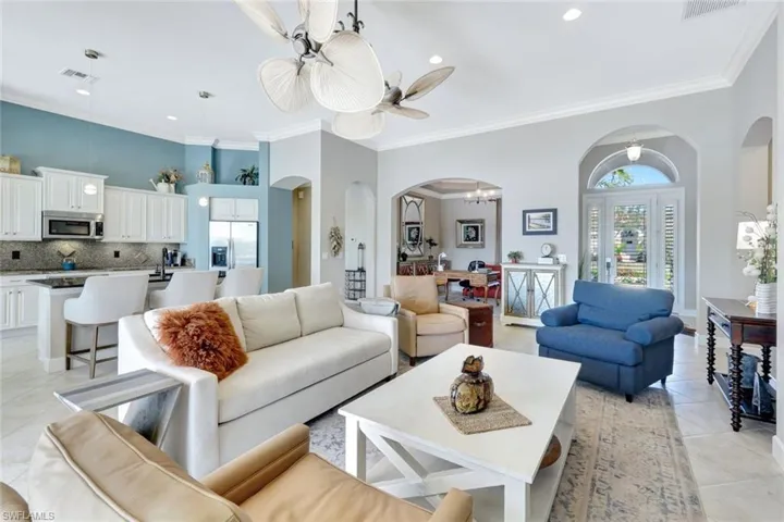 9714  Nickel Ridge  CIR, Naples, FL 34120