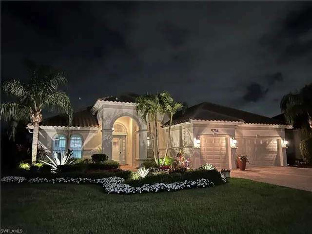 9714  Nickel Ridge  CIR, Naples, FL 34120