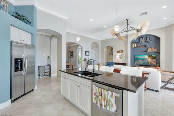 9714  Nickel Ridge  CIR, Naples, FL 34120