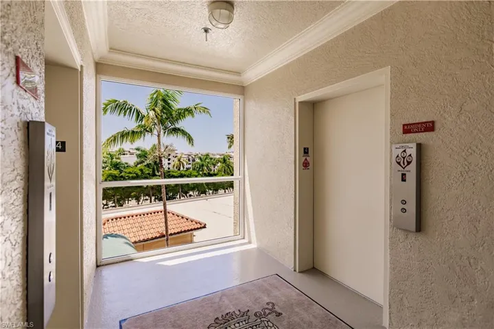 450  Bayfront  PL, Naples, FL 34102