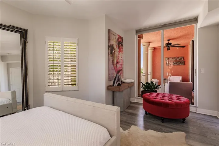 450  Bayfront  PL, Naples, FL 34102
