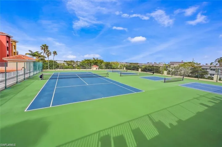 450  Bayfront  PL, Naples, FL 34102