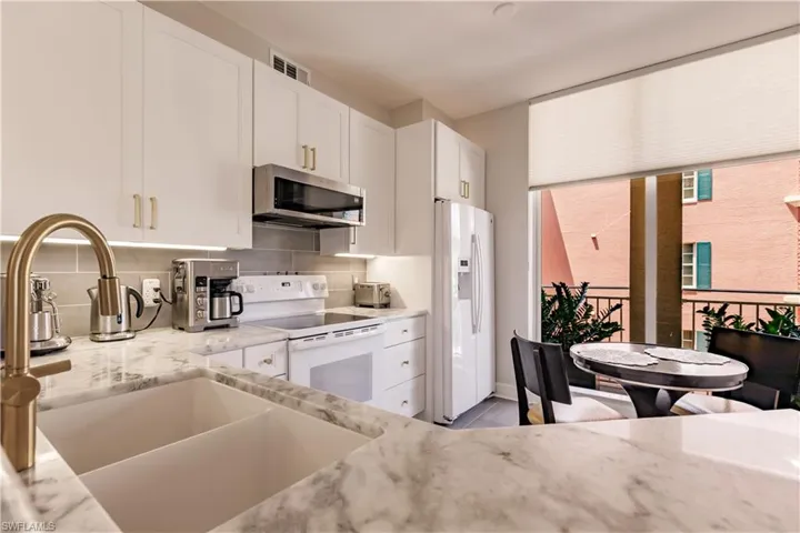 450  Bayfront  PL, Naples, FL 34102