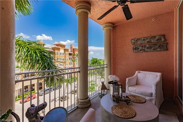 450  Bayfront  PL, Naples, FL 34102