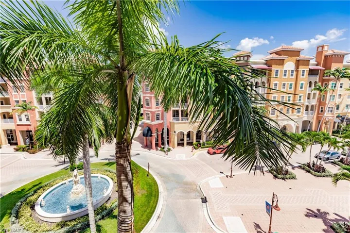 450  Bayfront  PL, Naples, FL 34102