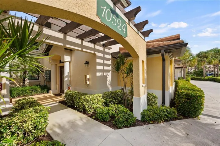 10524 Casella Way 202, Fort Myers, Florida 33913