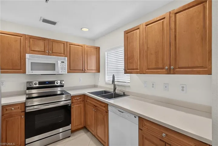 9400 Ivy Brook Run 108, Fort Myers, Florida 33913