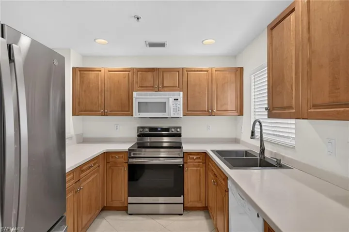 9400 Ivy Brook Run 108, Fort Myers, Florida 33913