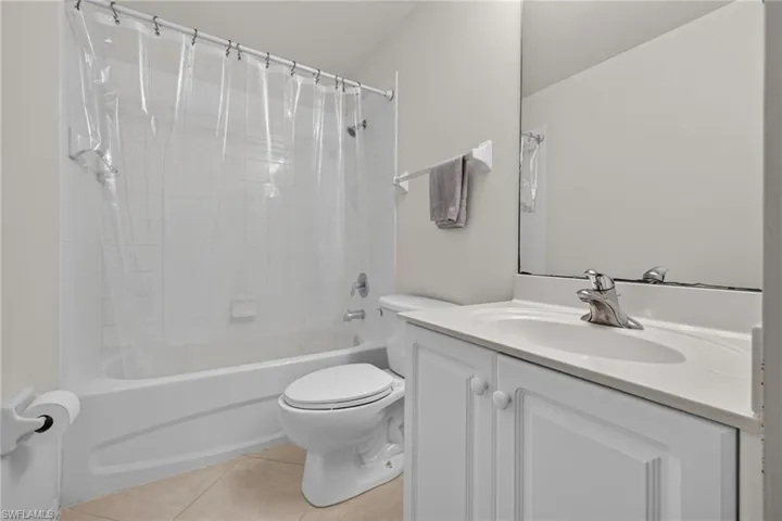 9400 Ivy Brook Run 108, Fort Myers, Florida 33913