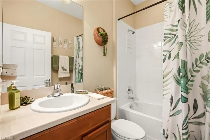 2621 Brightside Ct, Cape Coral, Florida 33991