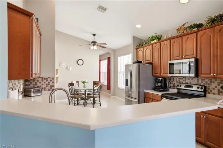 2621 Brightside Ct, Cape Coral, Florida 33991