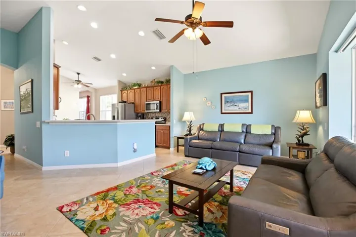 2621 Brightside Ct, Cape Coral, Florida 33991