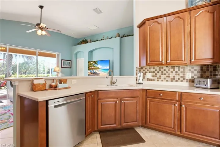 2621 Brightside Ct, Cape Coral, Florida 33991