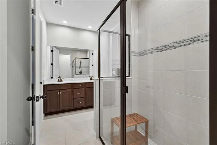 10371 Bonavie Cove Dr, Fort Myers, Florida 33966