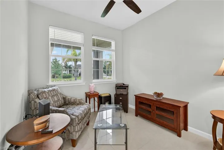10371 Bonavie Cove Dr, Fort Myers, Florida 33966