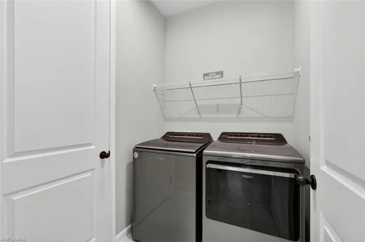 10371 Bonavie Cove Dr, Fort Myers, Florida 33966