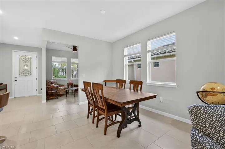 10371 Bonavie Cove Dr, Fort Myers, Florida 33966