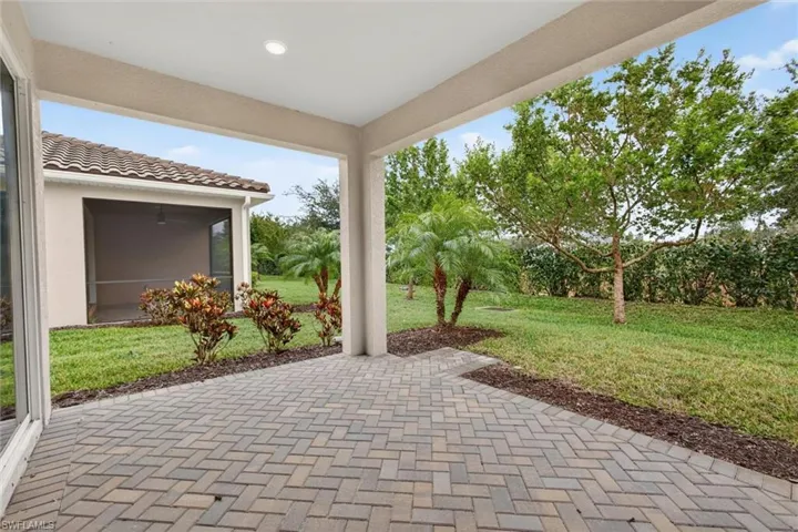 10371 Bonavie Cove Dr, Fort Myers, Florida 33966