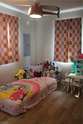 Upstairs bedroom 1