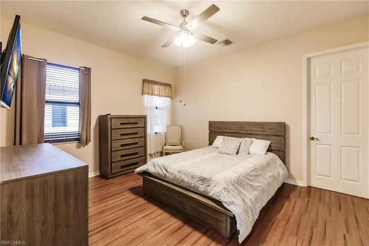 1296  Kendari  TER, Naples, FL 34113