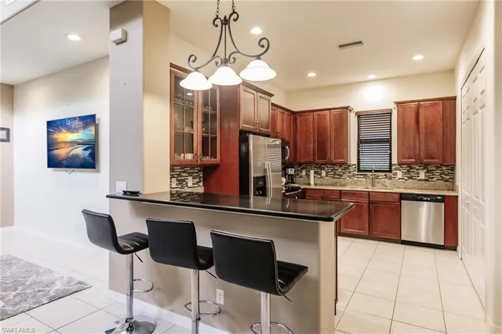 1296  Kendari  TER, Naples, FL 34113