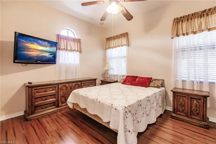 1296  Kendari  TER, Naples, FL 34113