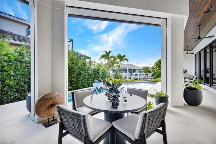 701  Plantation  CT, Marco Island, FL 34145