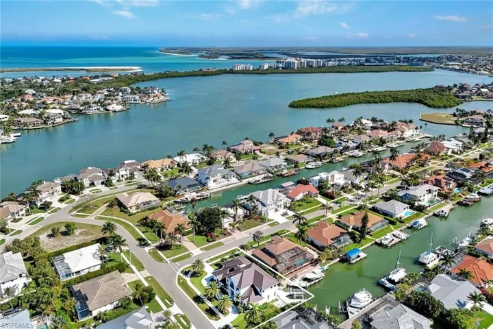 701  Plantation  CT, Marco Island, FL 34145