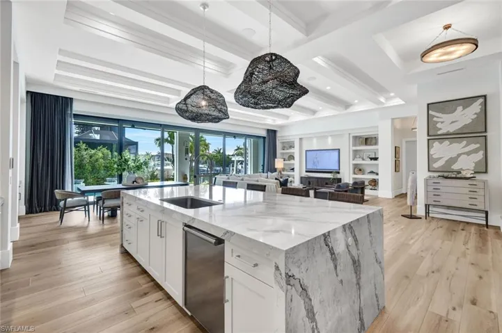 701  Plantation  CT, Marco Island, FL 34145