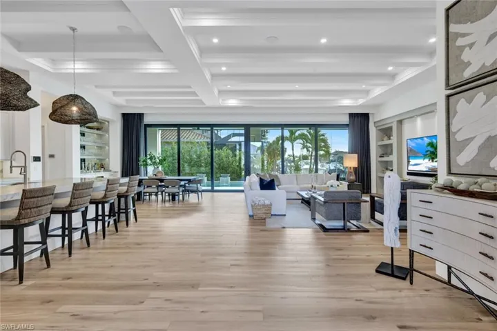 701  Plantation  CT, Marco Island, FL 34145