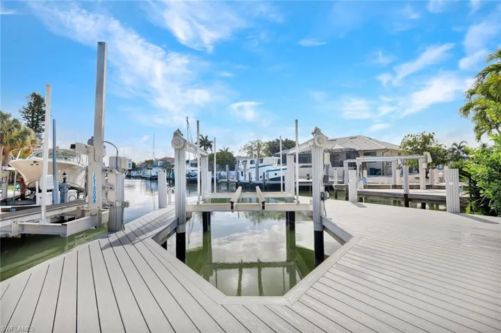 701  Plantation  CT, Marco Island, FL 34145