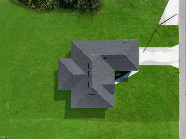Birds eye view of property