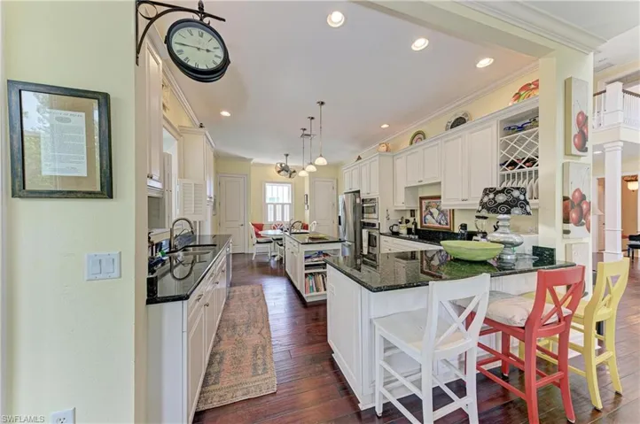793 Jungle Queen Way, Longboat Key, Florida 34228