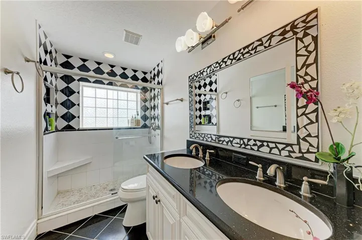 793 Jungle Queen Way, Longboat Key, Florida 34228