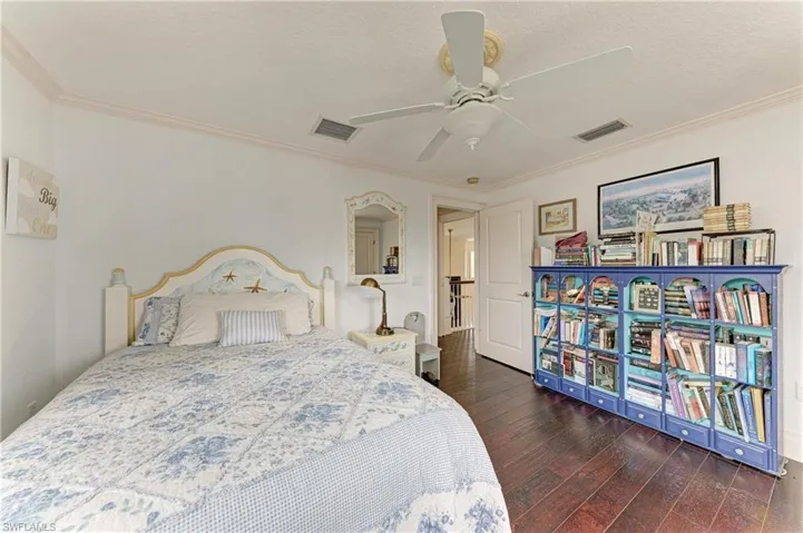 793 Jungle Queen Way, Longboat Key, Florida 34228