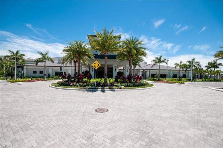 45,000 clubhouse