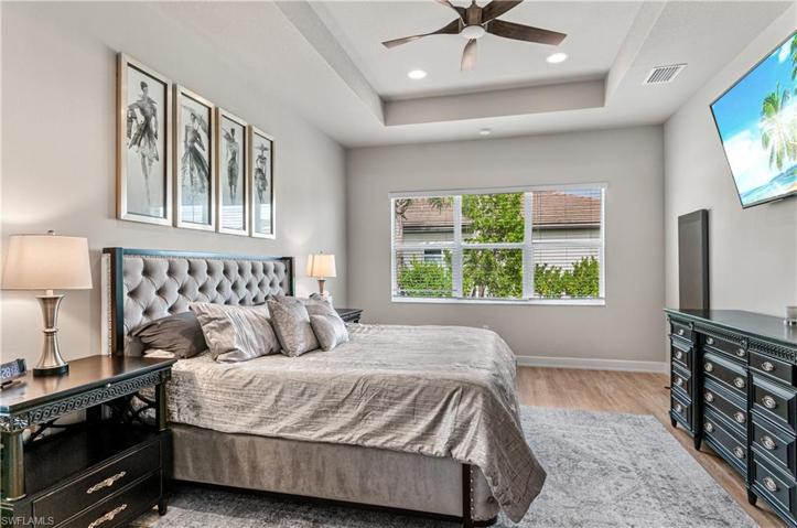 Extra large room