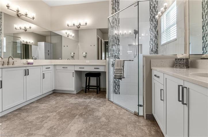 Fabulous large masterbath
