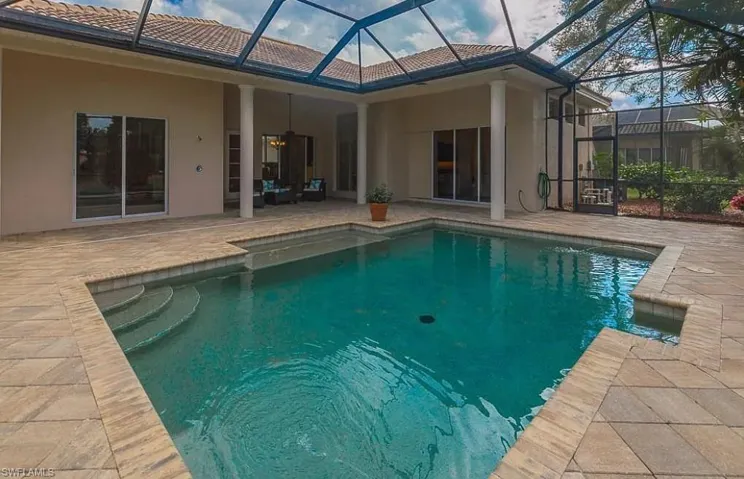 5891  Barclay  LN, Naples, FL 34110