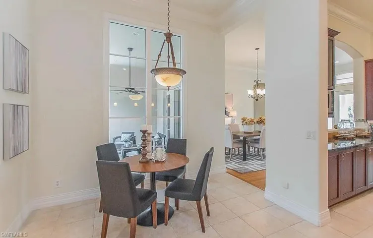 5891  Barclay  LN, Naples, FL 34110