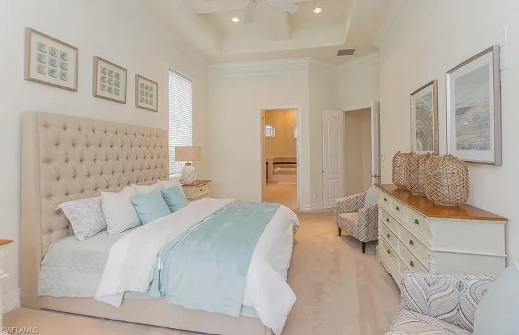 5891  Barclay  LN, Naples, FL 34110