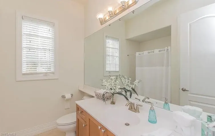 5891  Barclay  LN, Naples, FL 34110
