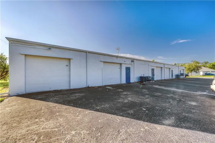 15630  Mc Gregor  BLVD, Fort Myers, FL 33908