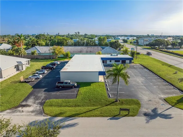 15630  Mc Gregor  BLVD, Fort Myers, FL 33908